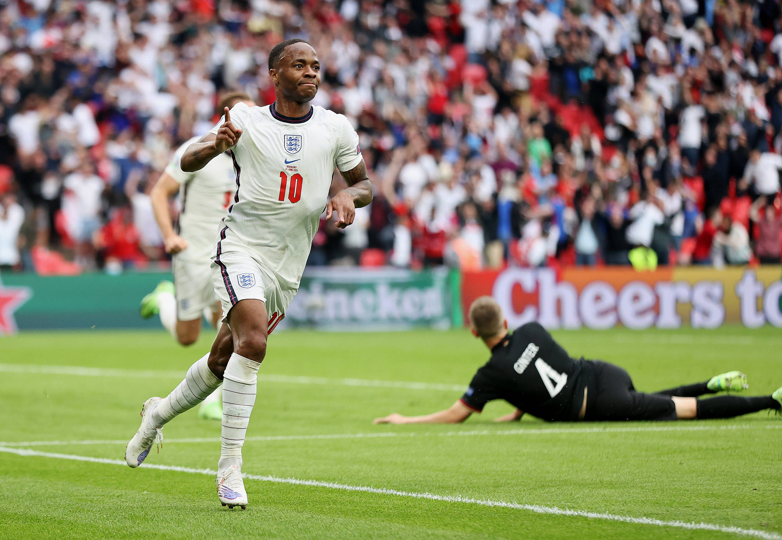 阿扎伦卡新星败北表现惊艳，德国队未来可期！